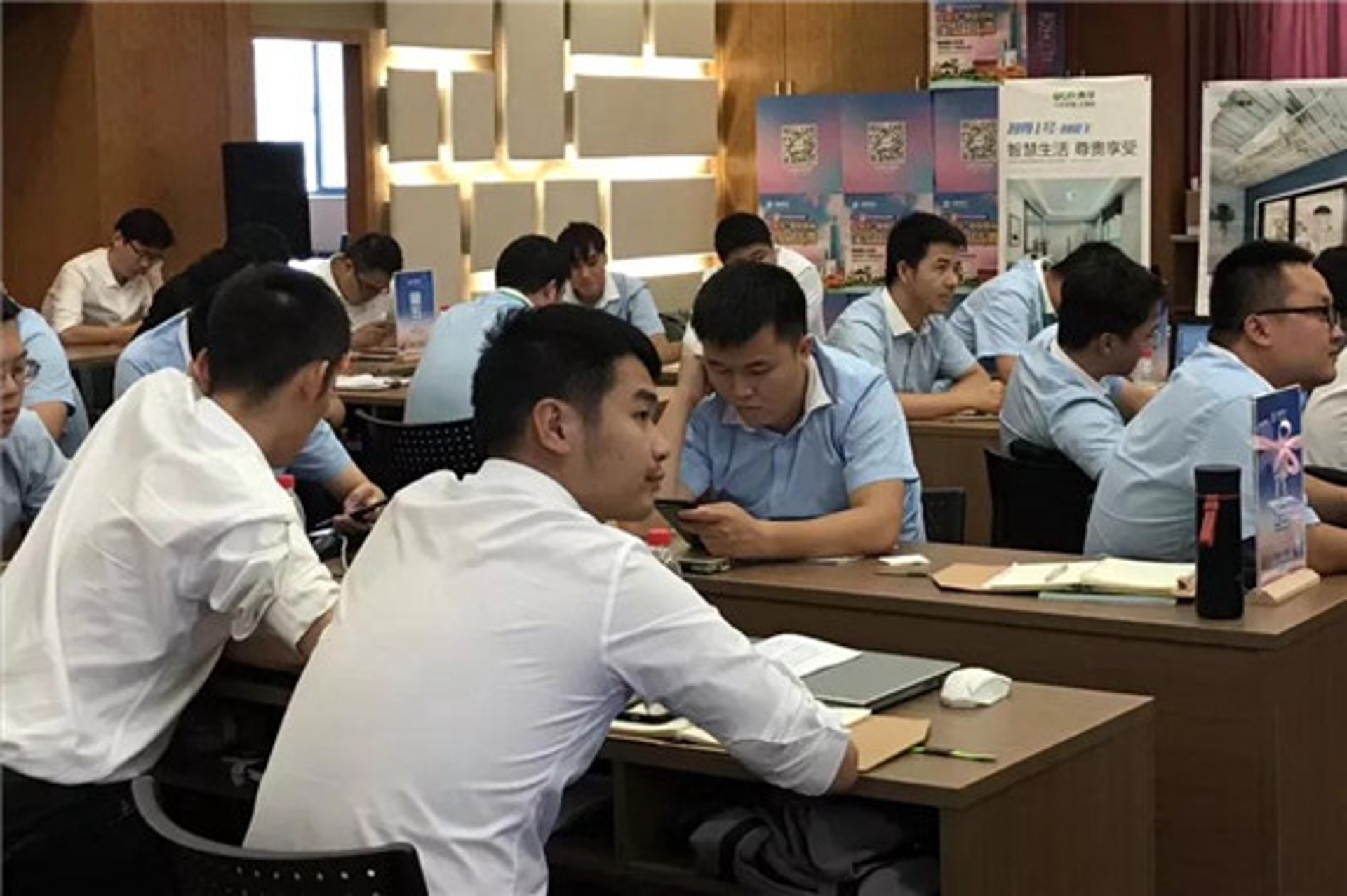 奥华新能源